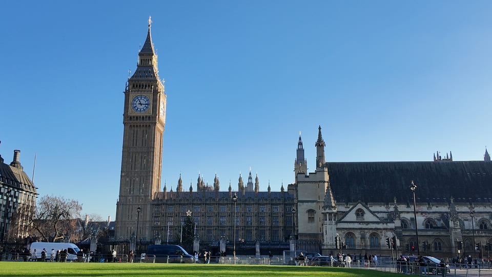 Parliament Square Gardenから見たウェストミンスター宮殿